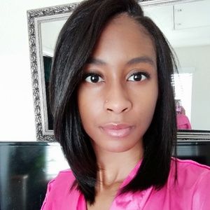 Meet your Posher, Dana